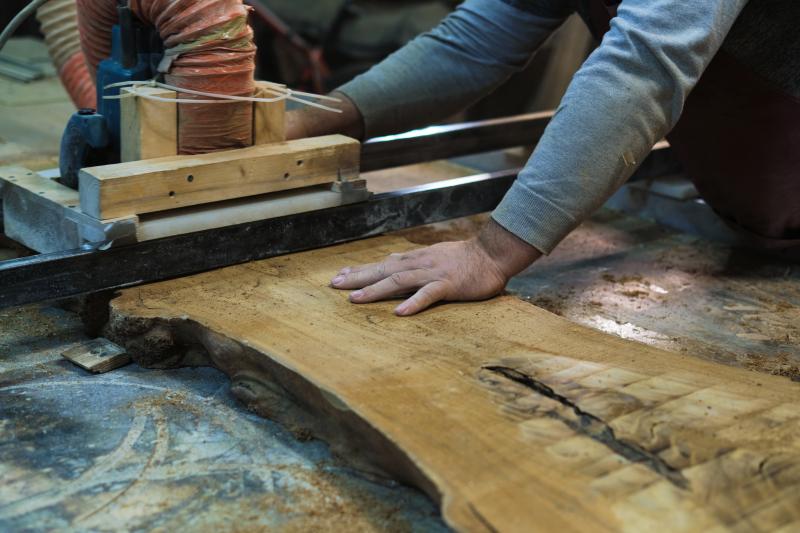 Restauration de meubles anciens, quelles techniques privilégier ?