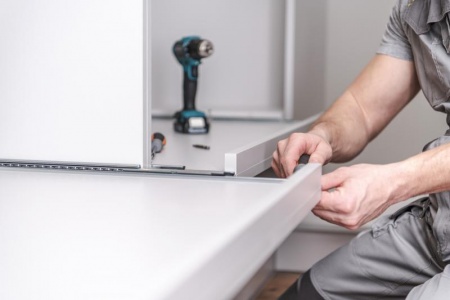 Optimiser chaque centimètre avec un dressing sur mesure adapté à vos besoins